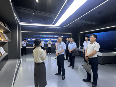 黨建引領聚合力 政企同心鏈未來——市投促中心機關黨支部開展主題黨日活動賦能人工智能公共數據產業發展